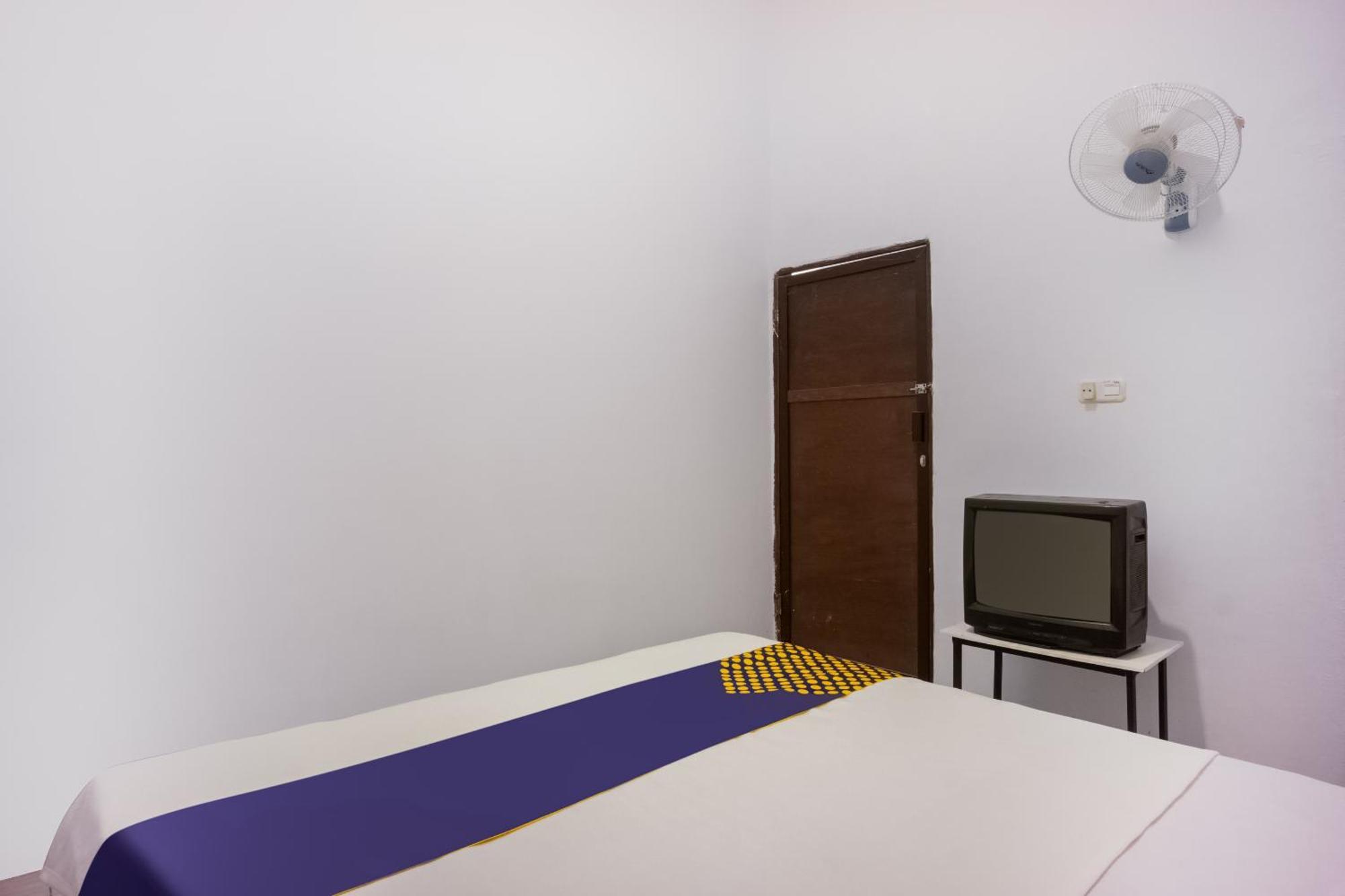 Hotel Oyo 2277 Lulu Homes 2*